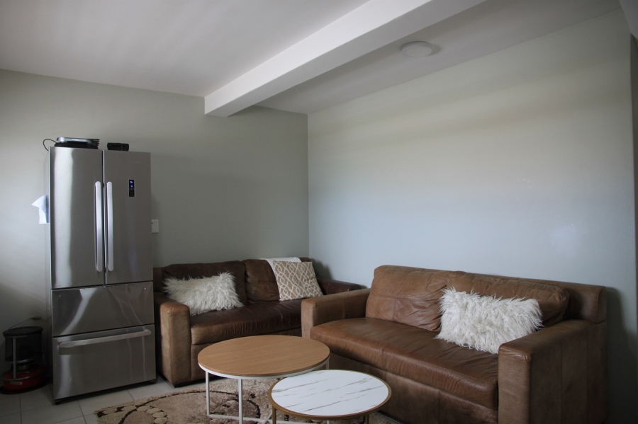 To Let 3 Bedroom Property for Rent in Kidds Beach Eastern Cape